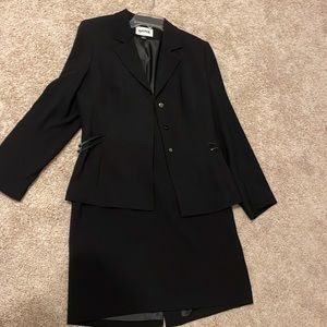 Women’s business suit- set